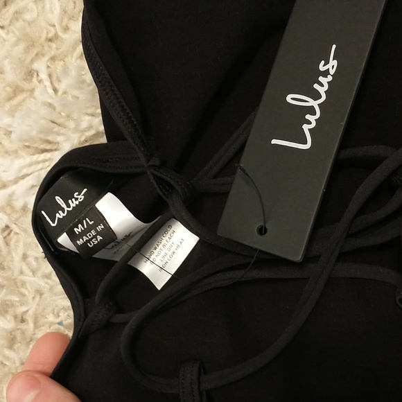 NWT Lulu's Intrigue Black Lace-Up Crop Top Size M/L - Picture 6 of 6